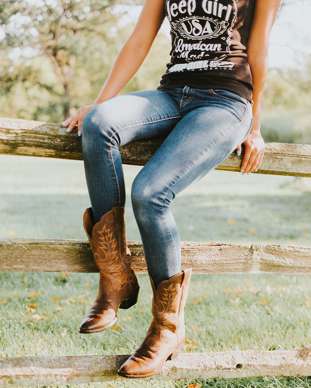 boots-denim-fashion-1853956.jpg